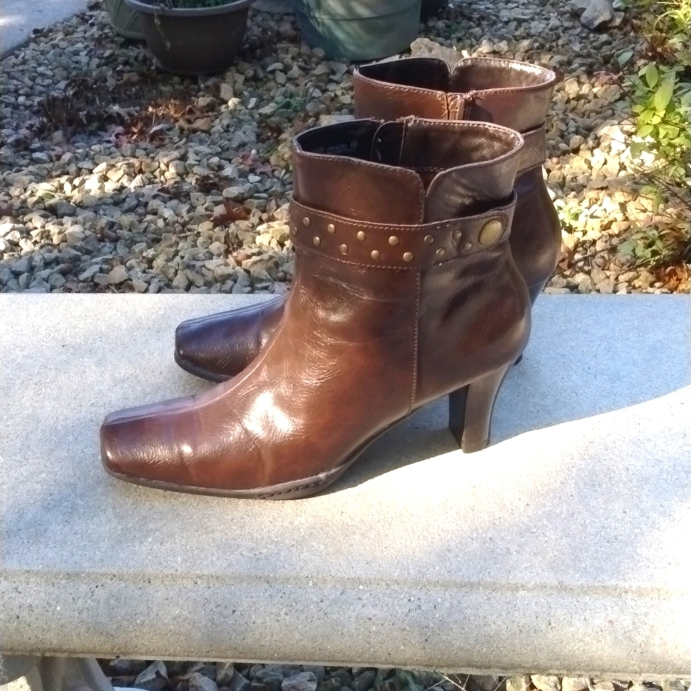 Vintage A2 by Aerosoles Brown Heeled Boots Size 8.5M